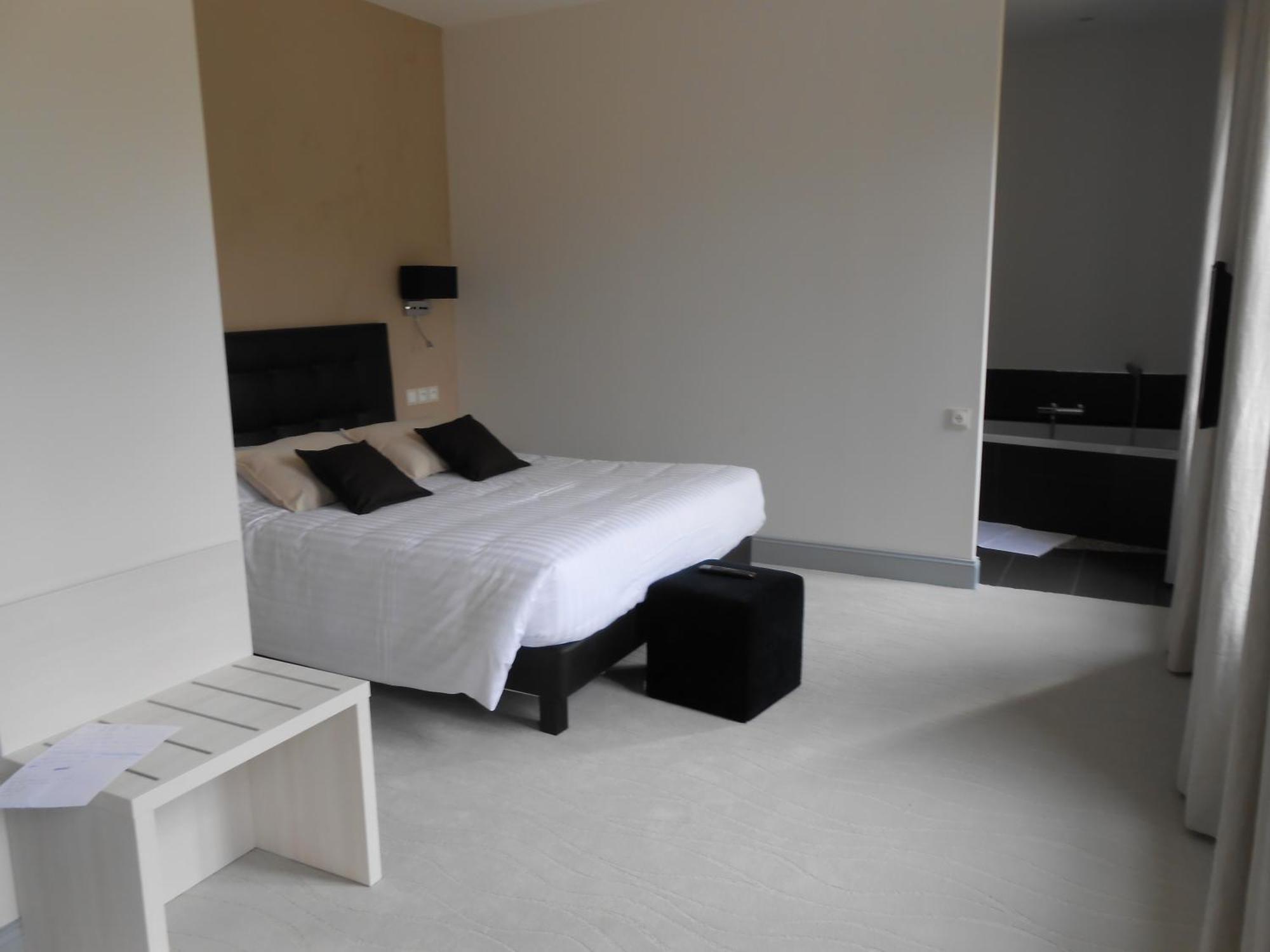 Logis- Restaurant L'epicurial Hotel 3*