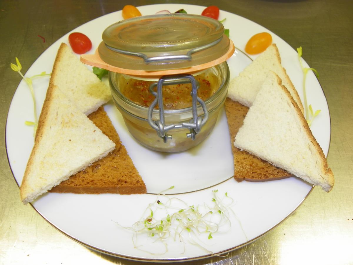 Logis- Restaurant L'epicurial 3* Saint-Pey-de-Castets