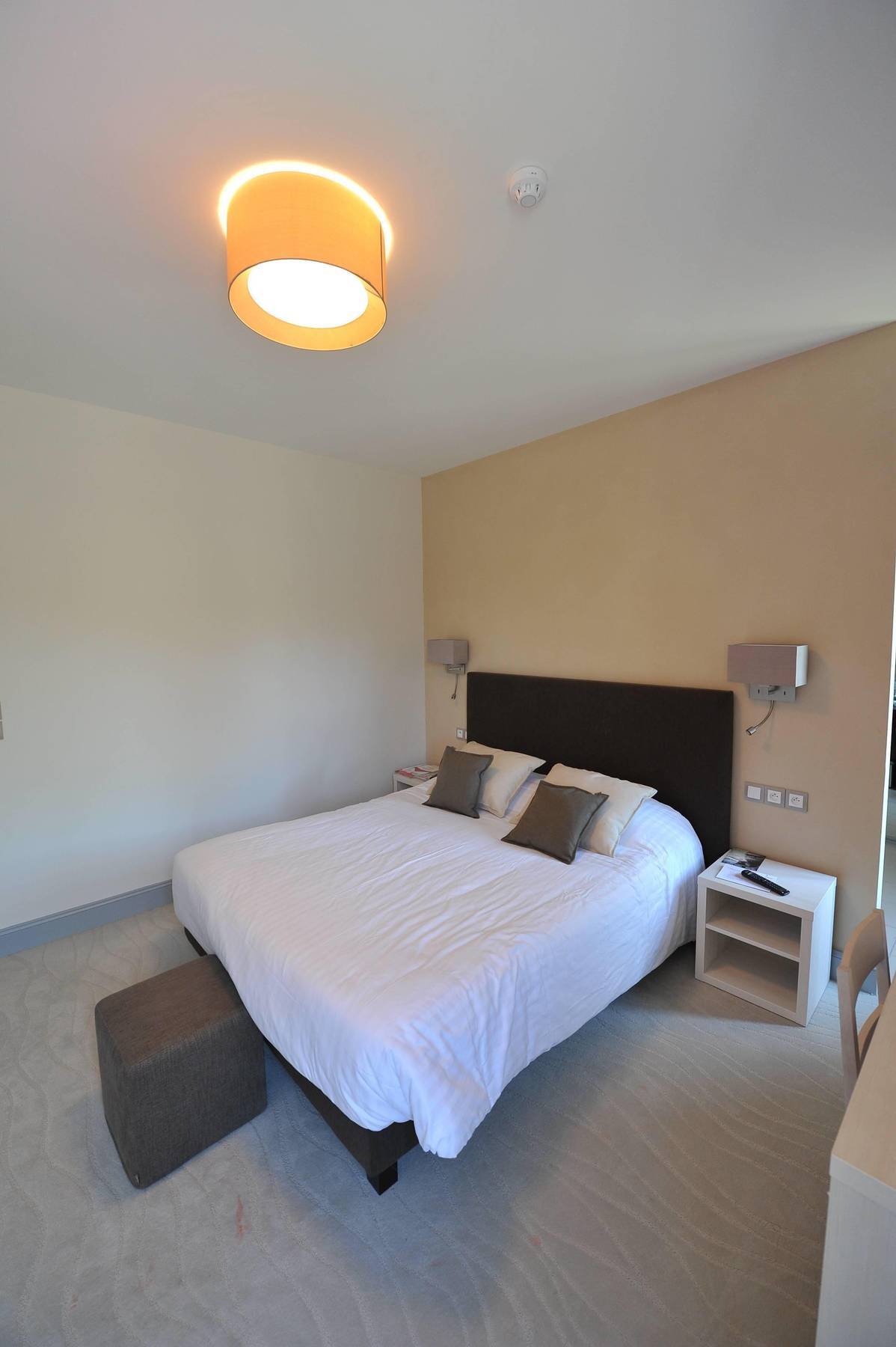 Logis- Restaurant L'epicurial 3* Saint-Pey-de-Castets