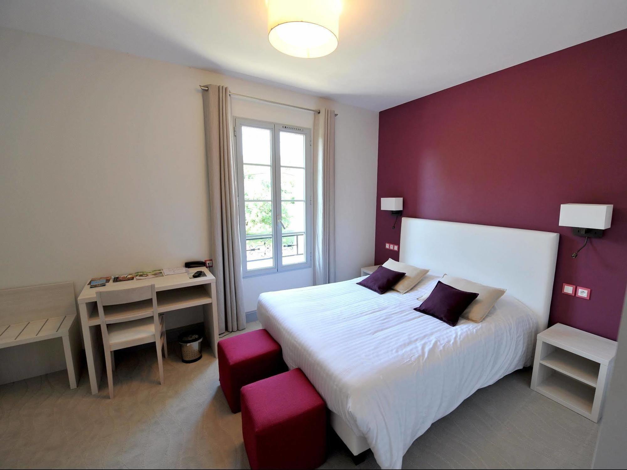 Logis- Restaurant L'epicurial 3* Saint-Pey-de-Castets