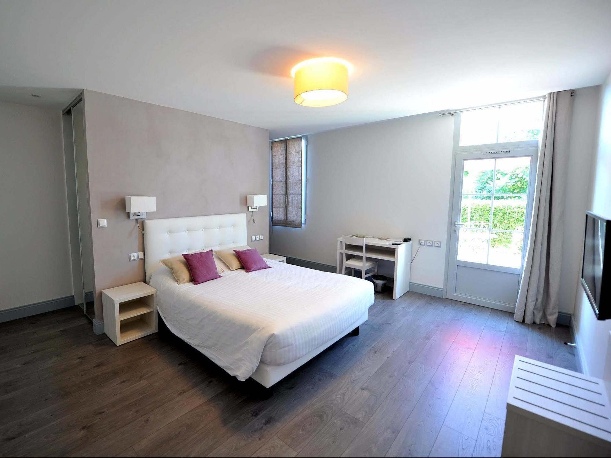 Hotel Logis- Restaurant L'epicurial 3*